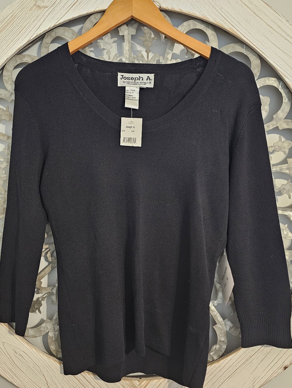 Joseph A Black Scoop Neck Lightweight Knit Sweater